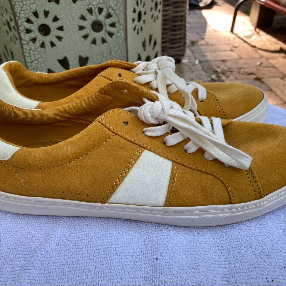 Old Navy faux suede sneakers
